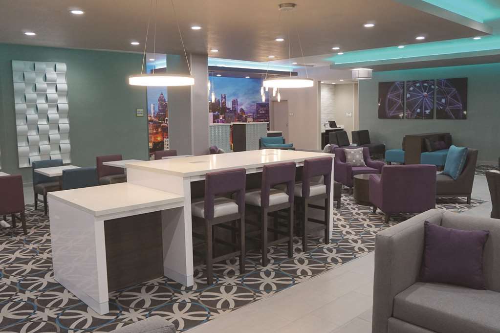 La Quinta By Wyndham Dallas Plano - The Colony Instalações foto